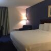 Отель Ramada by Wyndham Windsor Locks, фото 25