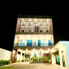 Отель Front One Hotel Gombong, фото 15