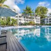 Отель Beach Club Palm Cove 2 Bedroom Luxury Penthouse, фото 18