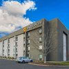 Отель La Quinta Inn & Suites by Wyndham Hartford - Bradley Airport, фото 27
