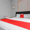 Отель RedDoorz near Manggarai Station 2, фото 4