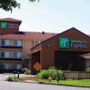 Отель Holiday Inn Express Portland East - Troutdale, an IHG Hotel в Трутдейле