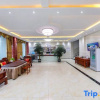 Отель Huangguoshu Xinghao Hotel, фото 1