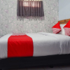 Отель OYO 1380 Velodrome Family House Syariah, фото 11