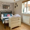 Отель Pristine Apartment in The Centre of Glastonbury, фото 3