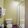 Отель Econo Lodge Inn & Suites, фото 20