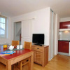 Отель Apartment with 2 Bedrooms in Bagnères-De-Luchon - 18 Km From the Slopes, фото 3