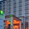 Отель Holiday Inn Hotel & Suites Mississauga, an IHG Hotel в Миссиссауге