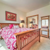 Отель Walkable Truckee Condo ~ 3 Mi to Donner Lake!, фото 5