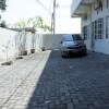 Отель OYO 93203 Kost Eksklusif Syariah, фото 15