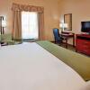 Отель Holiday Inn Express & Suites Guthrie, an IHG Hotel, фото 11