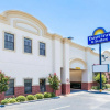 Отель Days Inn And Suites Wyndham Big Spring, фото 1