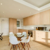 Отель Beautiful Lock up and go in Sea Point With Ocean Views Sundowner Views, фото 9