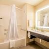 Отель Holiday Inn Express & Suites Denver South - Castle Rock, an IHG Hotel, фото 9