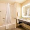 Отель Holiday Inn Express & Suites Denver South - Castle Rock, an IHG Hotel, фото 32