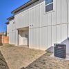 Отель Bright Amarillo Townhome Near Parks & Town!, фото 15
