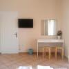 Отель Beach Studio apartment 3, Komi в Киосе