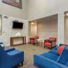 Отель Comfort Suites, фото 2