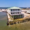 Отель Shamrock Shores - Gulf Front West End Pet Friendly Property With Room For Everyone. 3 Master Suites!, фото 17