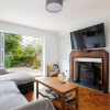 Отель Stunning 5 Bed in the Centre of Bourton, фото 7