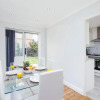 Отель Newly Refurbished Charming 3-bed House in Barking, фото 12
