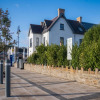 Отель Ocean Cabins No. 9 @ The Square - Saundersfoot, фото 1