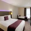 Отель Premier Inn Llantrisant, фото 4