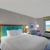 Отель Hampton Inn Utica, фото 4