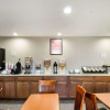 Отель Econo Lodge Inn & Suites, фото 10