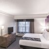 Отель La Quinta Inn & Suites by Wyndham Flagstaff, фото 22