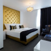 Отель B Gold Luxury Rooms, фото 27