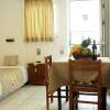 Отель George Apartments, фото 6