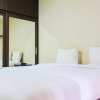 Отель Nice And Comfort Studio At Tamansari Semanggi Apartment, фото 4