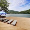 Отель Cove Pointe At Rumbling Bald W/ Private Dock 4 Bedroom Home, фото 18