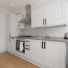 Отель Spacious 2 Bedroom West Kensington Flat, фото 4