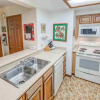 Отель Aspen Creek #119 - Shared Pool, Hot Tub & Bbq!, фото 5