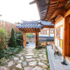 Отель Jeonju Constellation Hanok Stay, фото 18