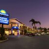 Отель Days Inn and Suites San Diego SDSU в Ла-Месе