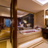 Отель Haili New Century Grand Hotel Haiyan, фото 7