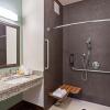 Отель Staybridge Suites Lake Forest, an IHG Hotel, фото 9