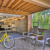 Отель Woodsy Grand Lake Cabin w/ Views & Spacious Deck!, фото 9
