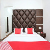 Отель OYO 15863 Hotel Royal Vij, фото 15
