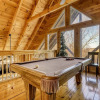 Отель Cozy Bear 2 Bedroom Cabin, фото 10