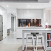 Отель Elegant 1 bed 1 Bath Apartment, Free Parking, фото 11