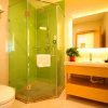 Отель GreenTree Inn Langfang Bazhou City Tangeerli Town Spa Business Hotel, фото 2