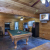 Отель Homespun Hospitality by Heritage Cabin Rentals, фото 18