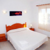 Отель Apartamentos Ses Anneres, фото 3