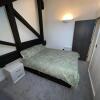 Отель Luxury Newly Decorated 2 Bedroom Duplex, фото 4