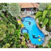 Отель Relaxing Palm Pool Villa, Tropical Illuminated Garden Private Swimming Pool, фото 20