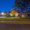 Отель DoubleTree by Hilton Alice Springs, фото 1